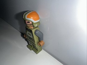 LEGO Minifigure - Resistance Ground Crew (Goss Toowers) - sw0660 - 75102