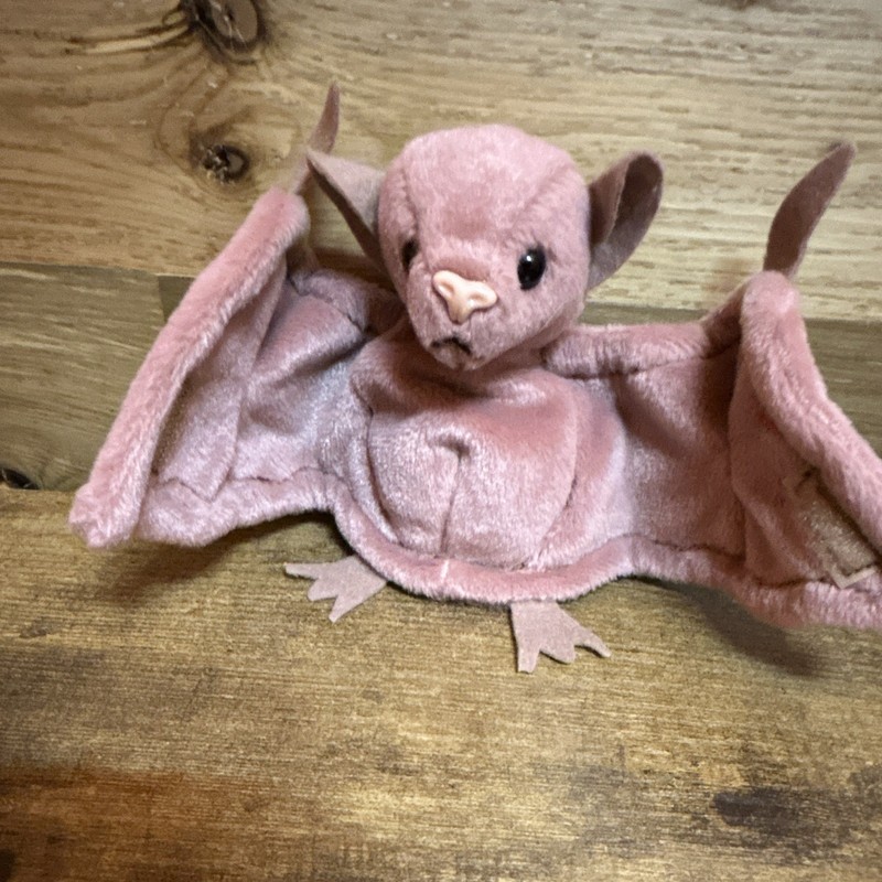 Ty Beanie Babies Batty Pink Bat Plush Beanbag 1996 Vintage Retired w/ Hang Tag