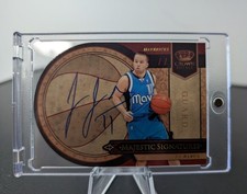 JJ Barea 2009-10 Crown Royale Majestic Signatures /199 #JB Auto Mavs Die Cut 