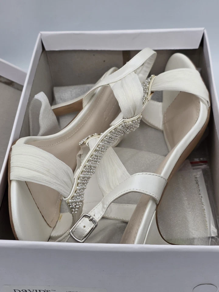 Davids Bridal Perla y Cristal Correa en T Tacones Medianos Mujer Talla 10 En Caja Foto 3 de 4