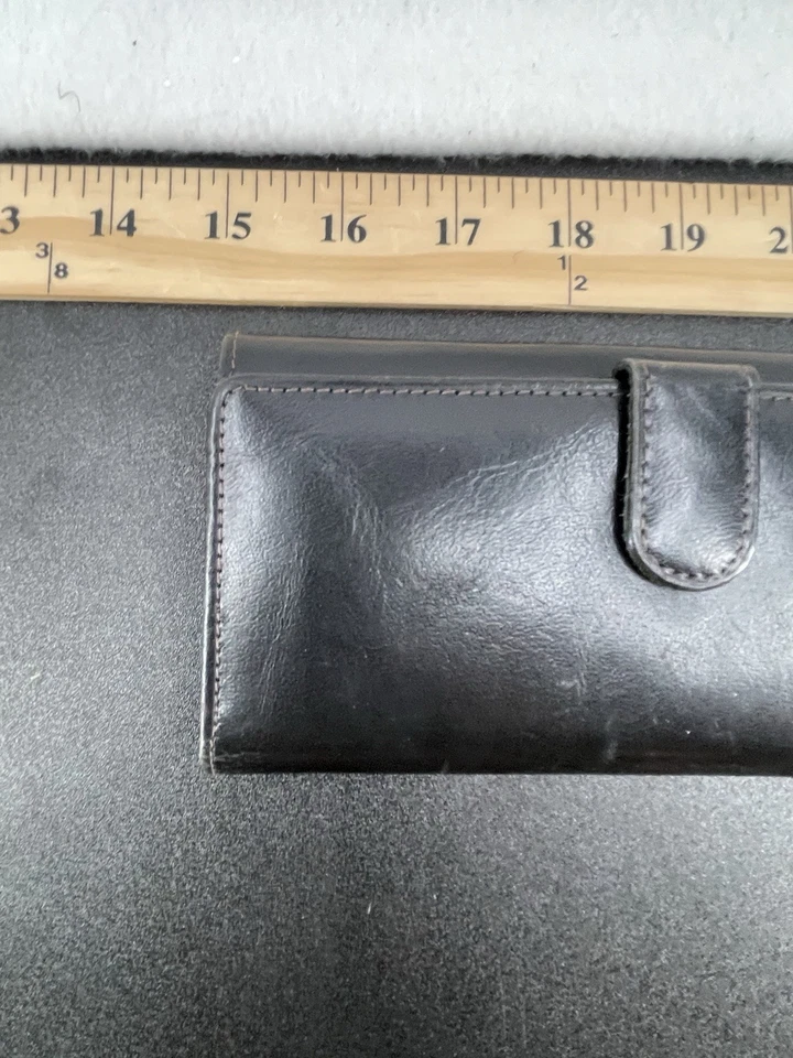 Carteira feminina Visconti couro preto bi-dobrável - Imagem 2 de 4