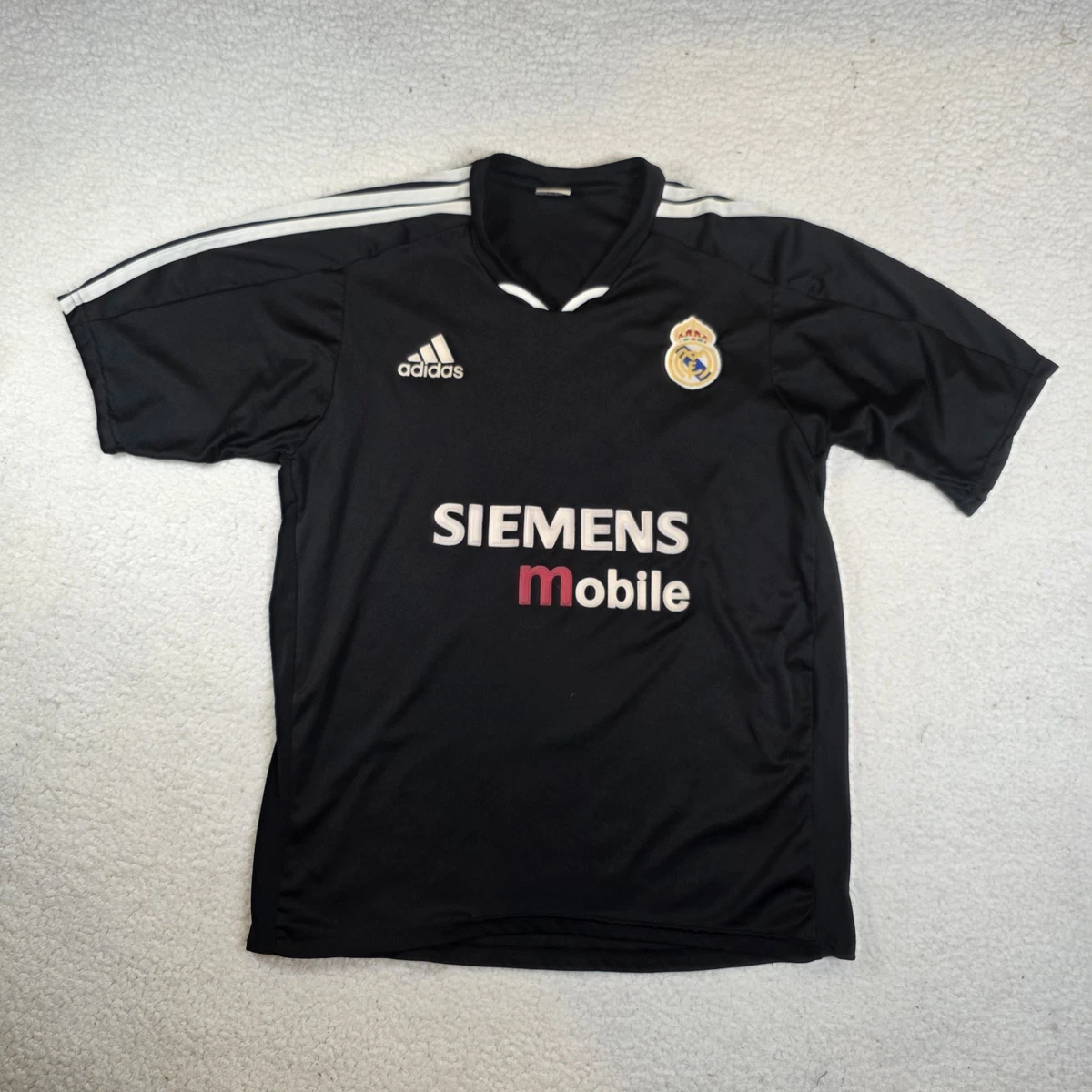 25+ Real Madrid Black International Club Soccer Fan Shirts for