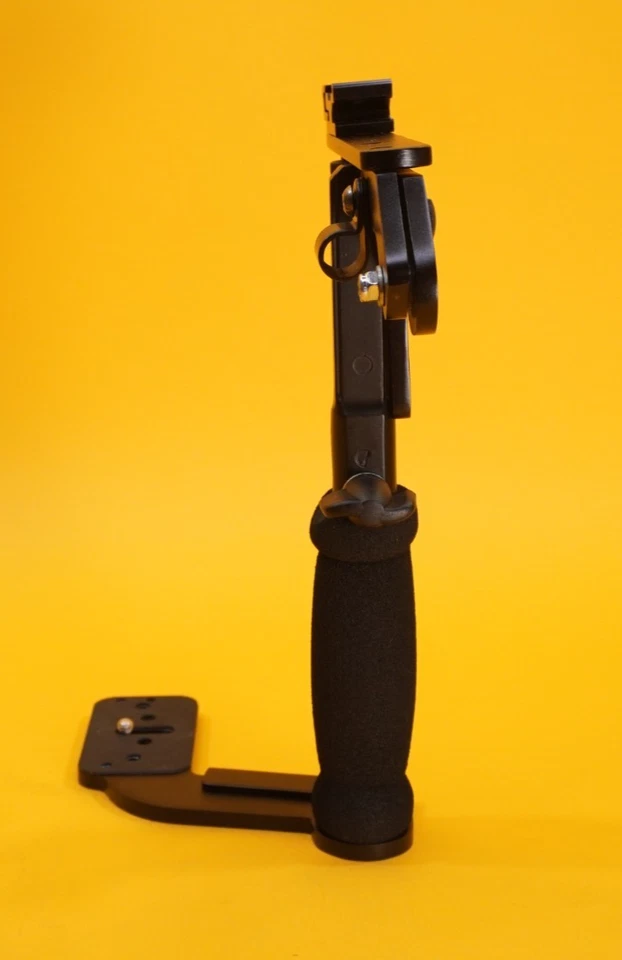 ProMaster Flash Bracket Pro w/ Dovetail Mount (#5528) - Image 4 of 4