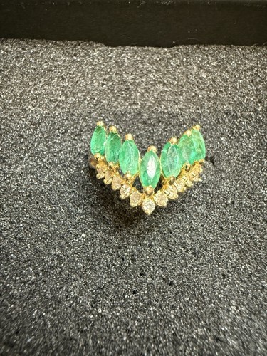 Beautiful Solid 14k Yellow Gold Emeralds Diamonds Ladies Ring Size 5.25 - Picture 3 of 15