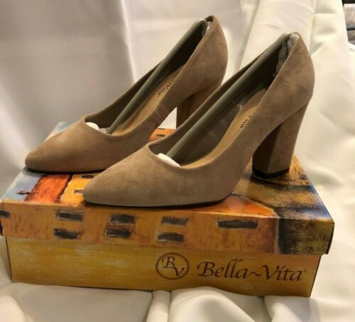 Bella Vita Gigi Pump - Almond Suede - 9.5 M - NEW IN BOX
