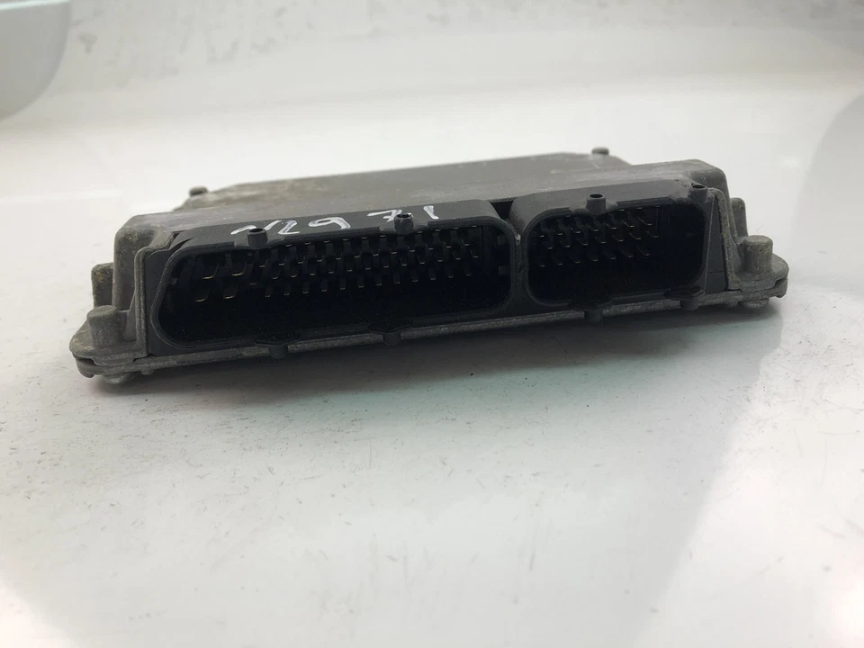 SKODA FABIA I 6Y2 Motorsteuergerät ECU 03E906023D 2007 18047899 - Immagine 3 di 4