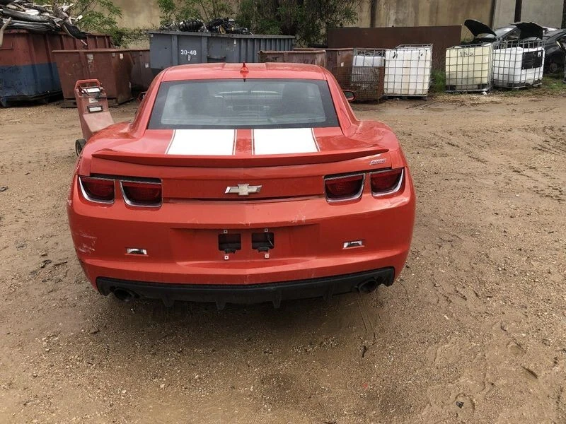 2010-2015 Chevrolet Camaro V8 SS Automatic 2-Piece Driveshaft OEM Foto 4 de 4