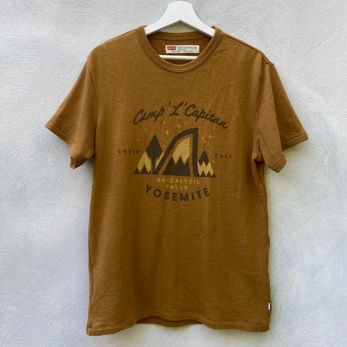 Vintage Levis Yosemite Camp Mustard Brown T-shirt, Graphic Tee, M