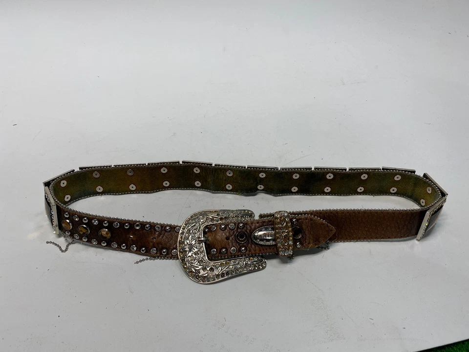 Cinturón vaquera de cuero marrón oscuro talla grande con tachuelas WB Atlas para dama Foto 2 de 4