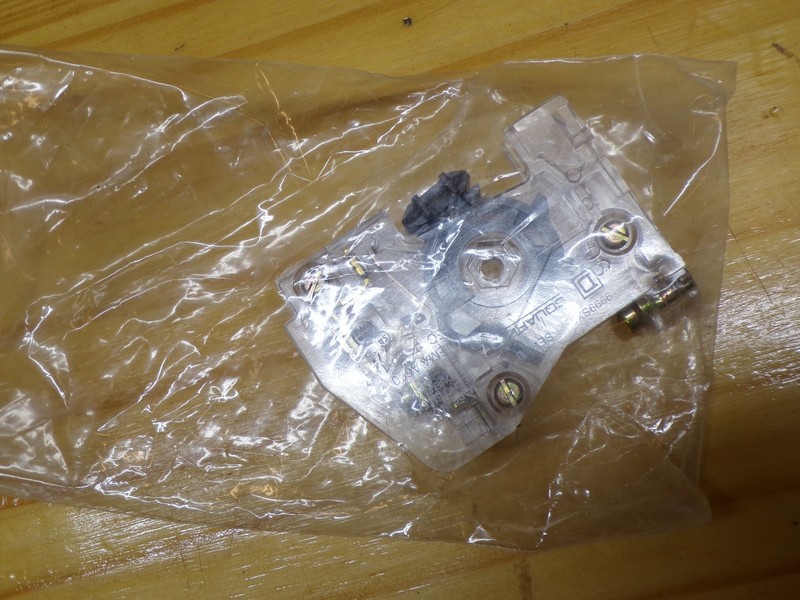 Square D 9999 SX6 auxillary contact block for Square D disconnects-new