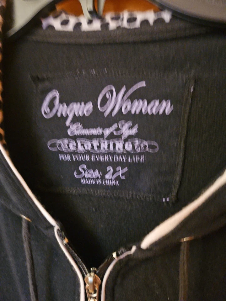 Onque Woman Casuals Hoodie Jacket Full Zip Black Striped Pockets Size 2X  - Image 3 of 4