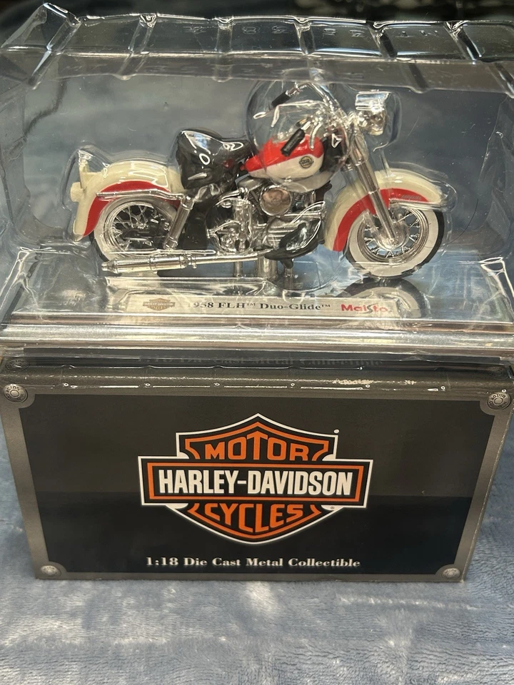 Bicicleta coleccionable Harley Davidson 1958 FLH Duo Glide Maisto 1:18 de metal fundido Foto 3 de 4