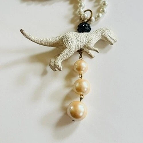 Lenora Dame signed T-Rex Necklace Pearl Dinosaur Statement Designer beaded 22" - Image 3 of 4