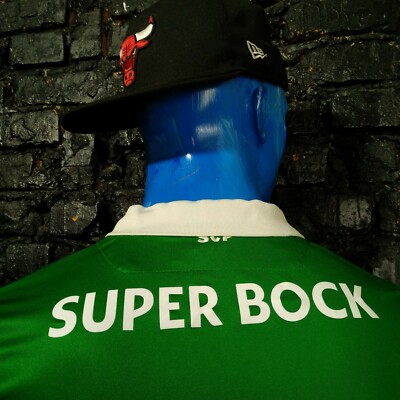 Maillots Sporting : Tenues de match officielles