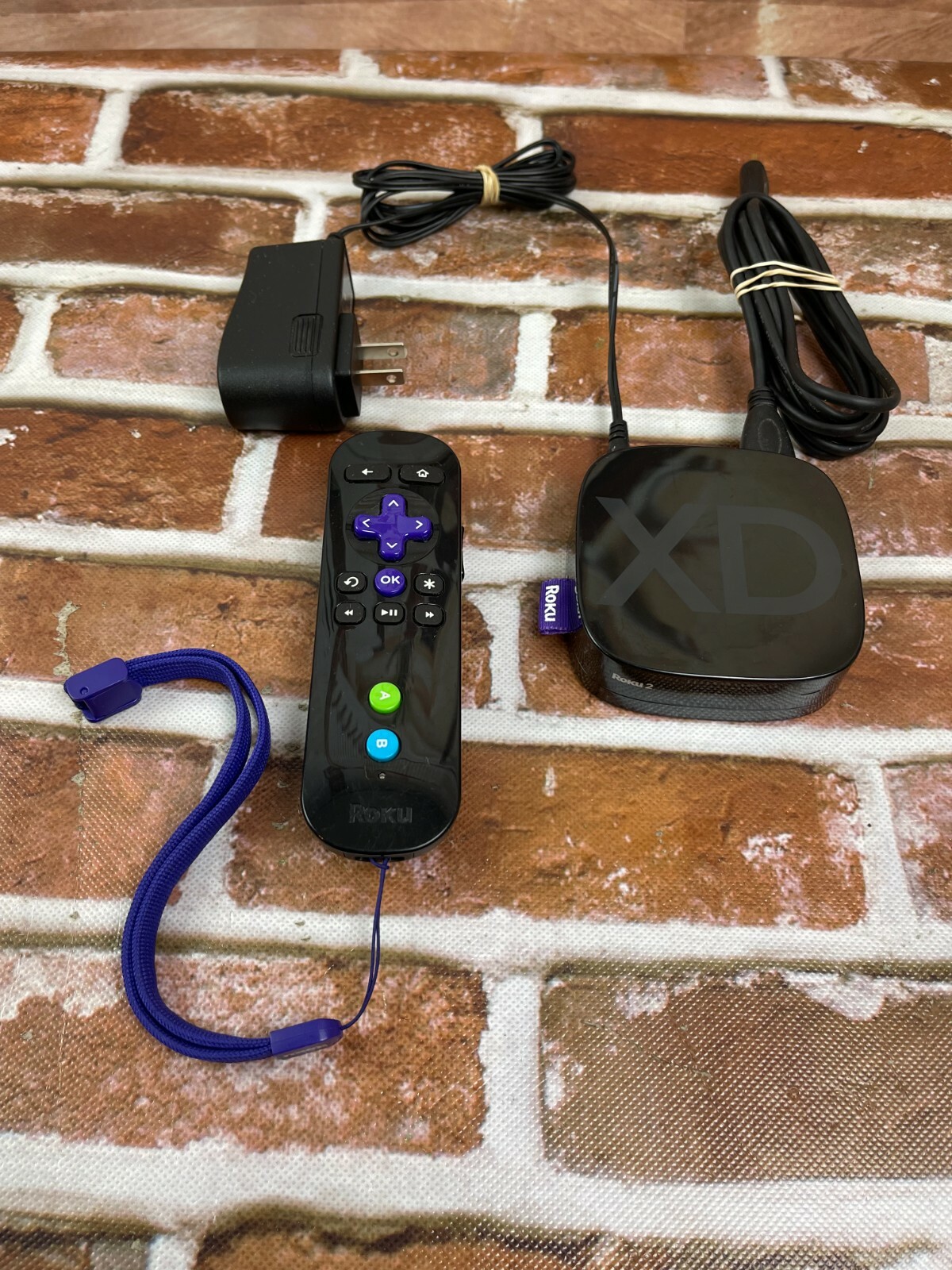 Roku 2 XD Streaming Media Player Streamer Black 3050X, Remote, AC Power ...