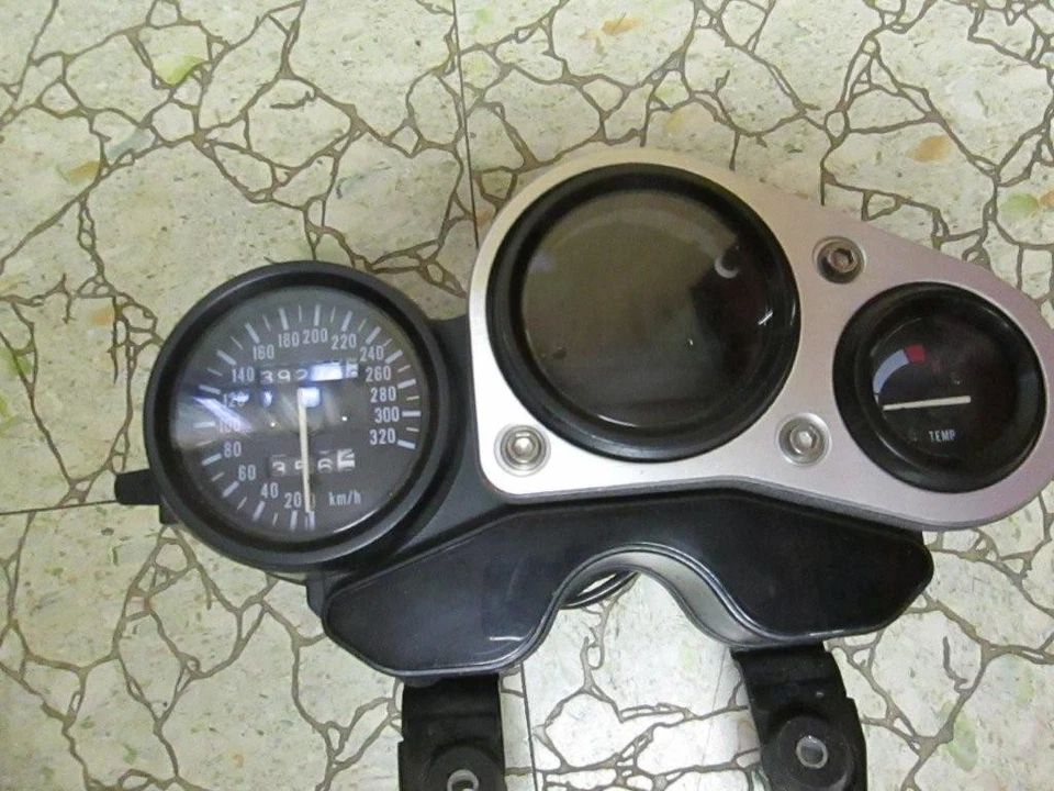 Velocímetro Suzuki GSXR1100W 1993 Foto 2 de 4