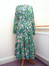 Urban Outfitters NEW ditsy floral midi dress Tiered Folk Flouncy Green Size 6/8