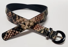 Kenneth Cole Belt WOM MED  Snakeskin Look Metallic Narrow Black Silver Buckle