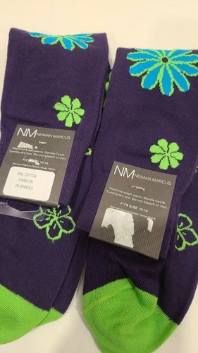 NEIMAN MARCUS Luxury Knit Dress Socks-2 Pairs-MADE IN ITALY-Eggplant Lime Flower - Picture 2 of 3