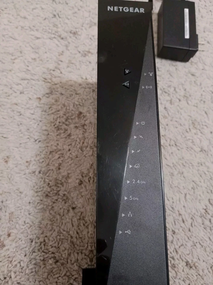 Netgear M1 CAV 1 Dual Band Wireless Router Model MU42-3120350-A1 W/ Power cord - Image 4 of 4