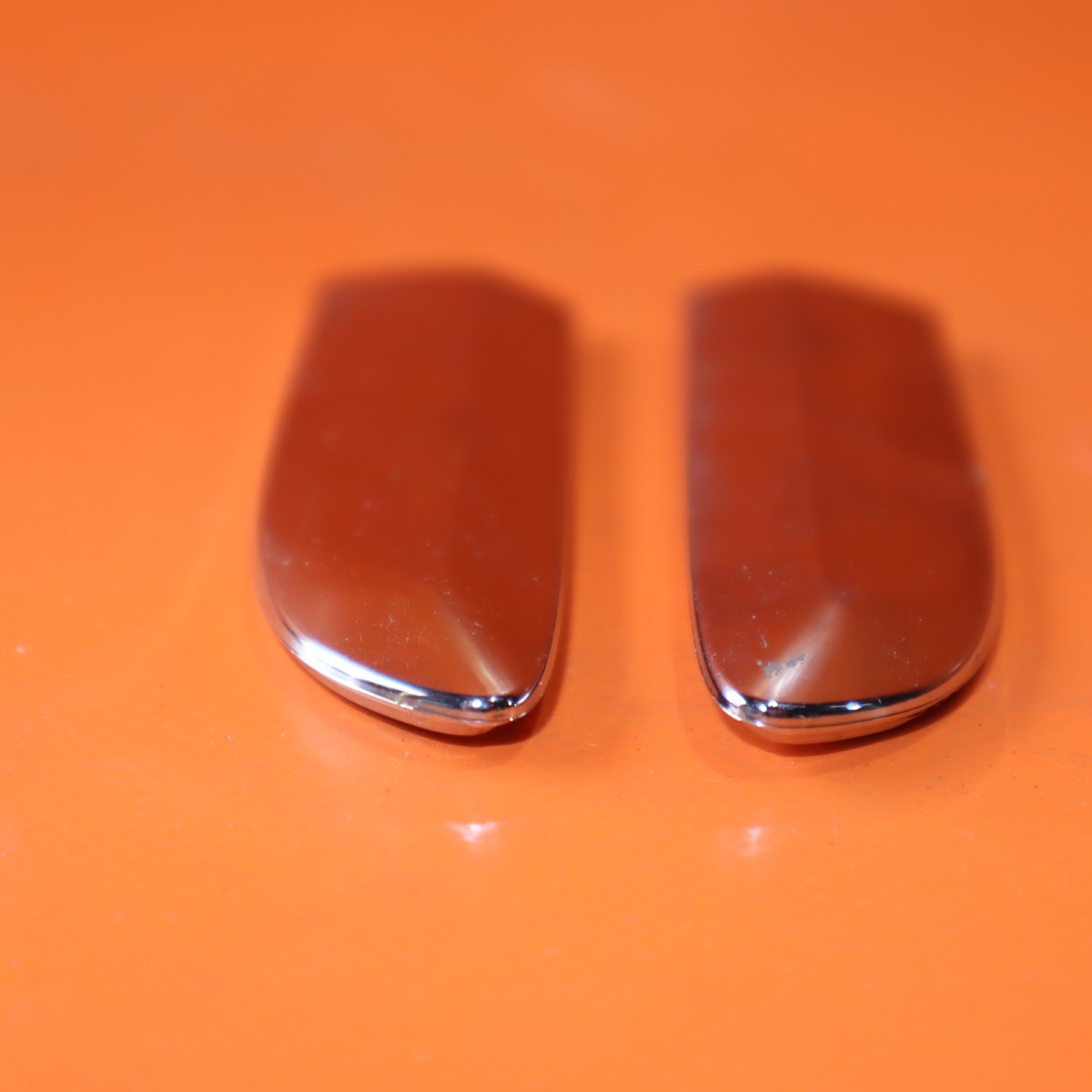 Bentley Continental GT 2009-2011 Right Fender Chrome P/N 3W8853518