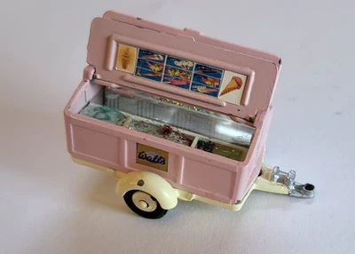 Code 3 1-off vintage 1/43 Corgi Toys 109 Pennyburn Walls ice cream trailer model - Image 1 of 4