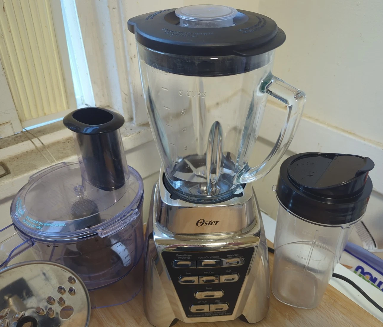 Oster Pro 1200 Blender Glass + Food Processor Attachment + To-Go Cup Works Great
Opens in a new wind