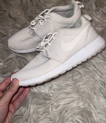 Nike Roshe One White Mesh Low Top Sneakers Unisex Athletic Running Walking Shoes