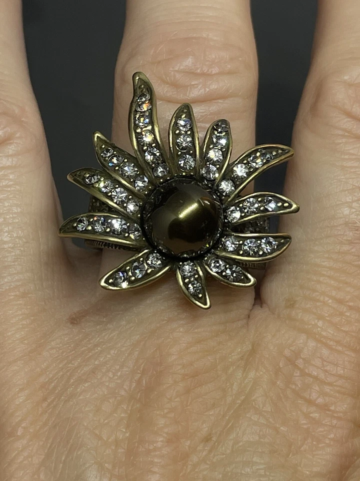 Heidi Daus Signed “Art In Bloom" Bronze Tone Crystals Faux Pearl Flower 10 Ring - Image 2 of 4