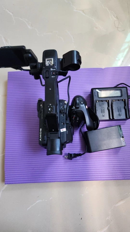 Sony PXW-FS5 4K XDCAM Camera System - (1460 Hours) - Image 2 of 4