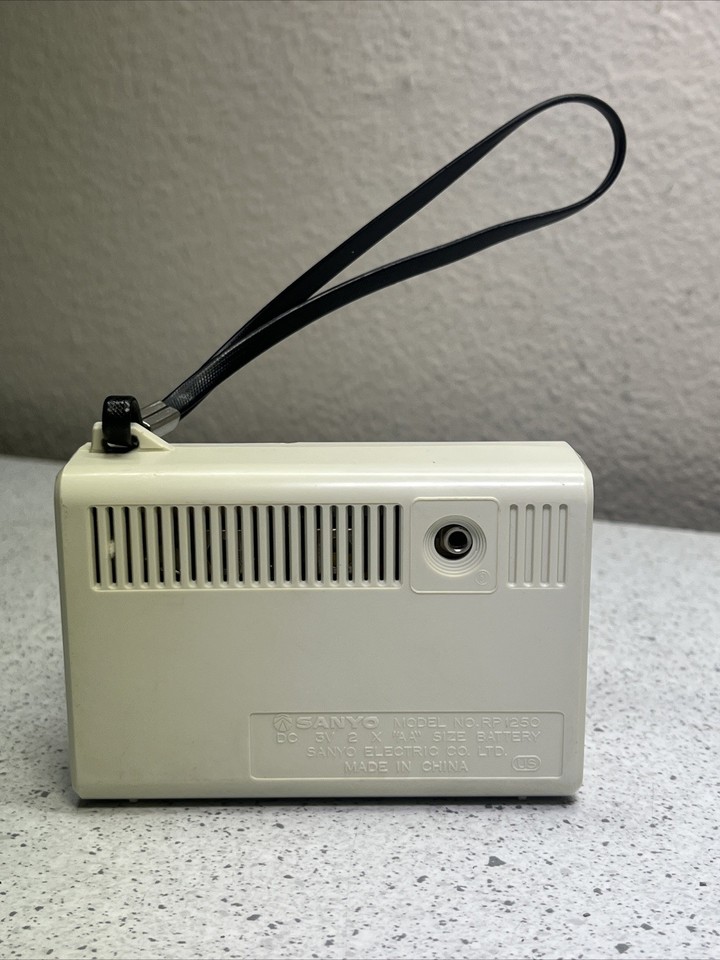 Vintage Sanyo Pocket AM Transistor Radio Model No. RP 1250 | eBay