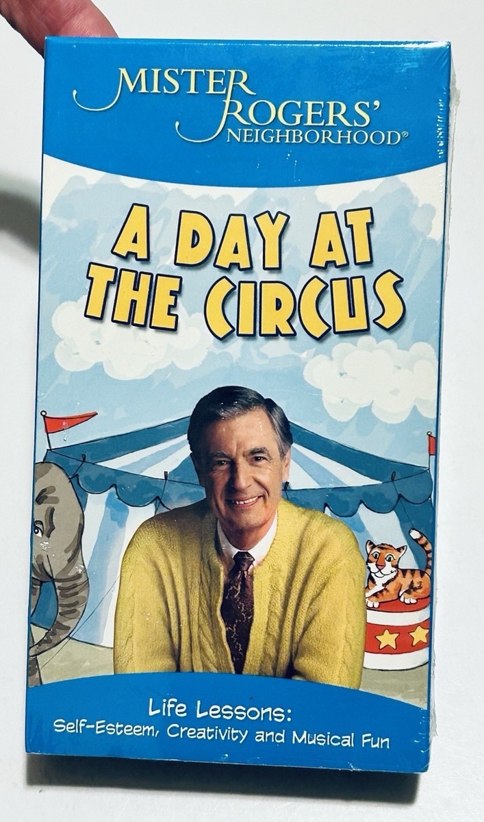 Mister Rogers' Neighborhood - A Day At The Circus, BN Sealed VHS