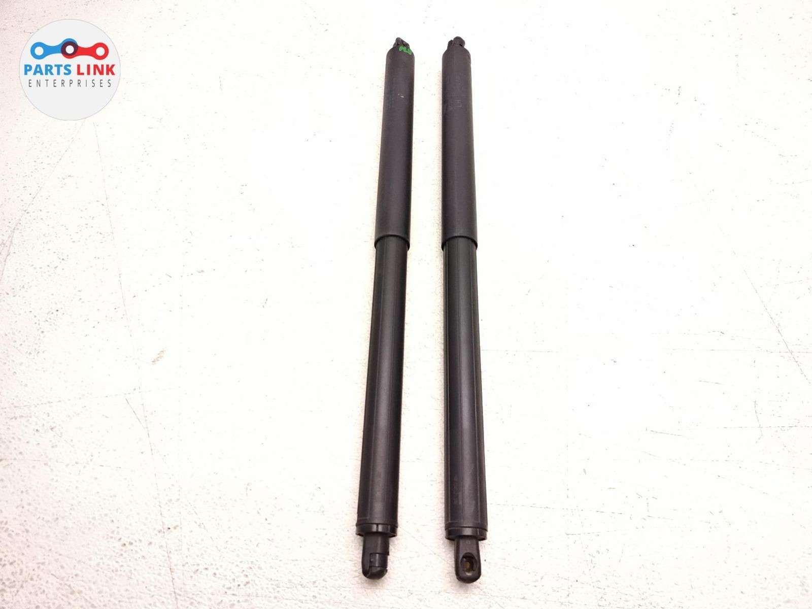 2016-20 BENTLEY BENTAYGA REAR LIFT GATE SHOCK TRUNK STRUT SPRING SUPPORT SET 636