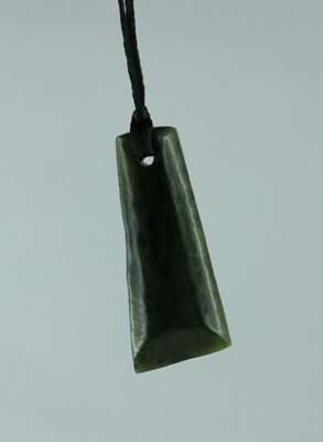 Maori Jade Carving aus Neuseeland Toki Amulett  Talisman