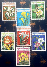 A9 Kampuchea Zestaw 7 znaczków kwiatowych 1983 Pełna guma CTO SG: 550 - 556