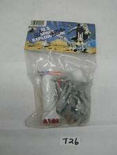 Vintage U.S. Space Exploration Playset w/ Plastic Astronaut Figures 991 Set New