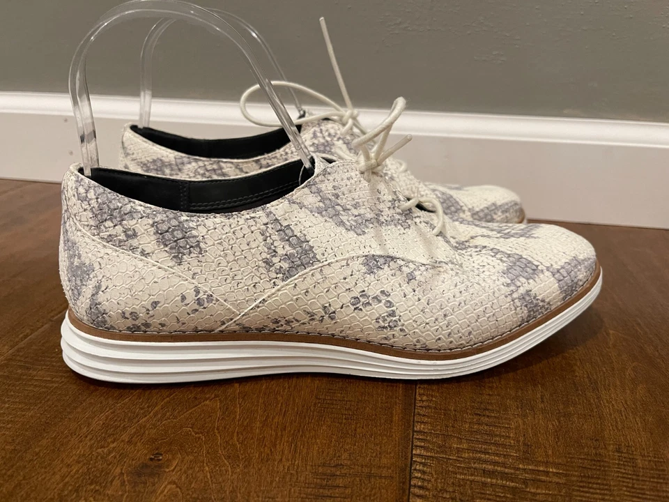 Zapatos Oxford lisos con estampado de pitón Grand Chalk originales Cole Haan W16197 - 7,5B Foto 2 de 4