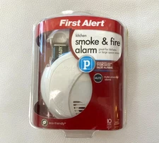 First Alert Kitchen Smoke & Fire Alarm SA710CN Photoelectric Sensor- NEW SEALED