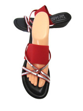 NWOB TUSCANY ITALIAN BURGUNDY FABRIC STRAPPY SLIDES OPEN-TOE LO-WEDGE SANDALS 9M