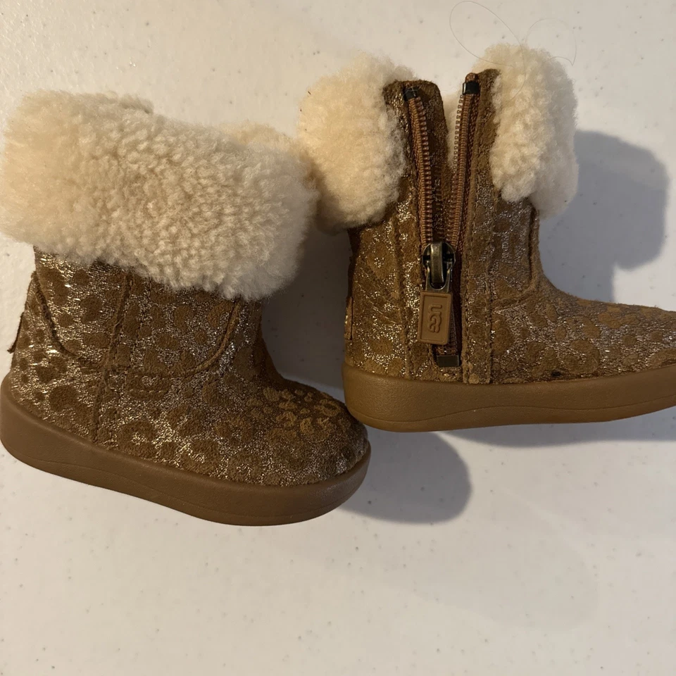 UGG Baby Boots Size 2/3 Glitter Leopard Print Fur Lined - Image 3 of 4