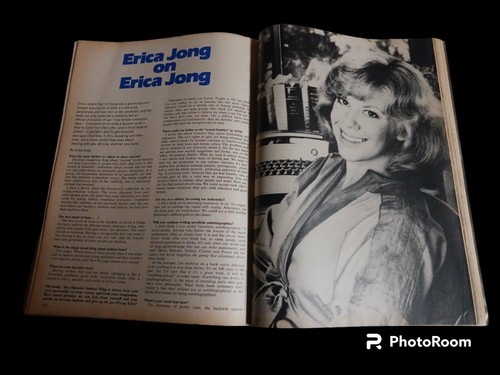 Cosmopolitan Magazine ~ May 1978 ~ Christie Brinkley Cheryl Tiegs - Picture 8 of 18