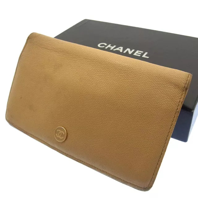 Chanel Wallet Purse Bifold Coco Button Beige Woman Authentic Used F416