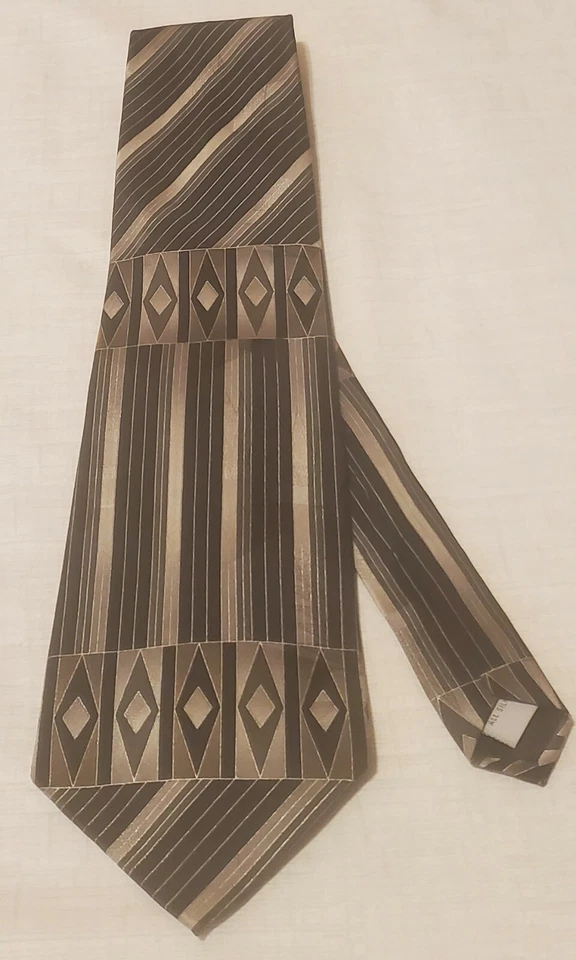 Pierre Cardin Mens Necktie Black/Silver Striped 100%Silk L 59" W 4.5" Pre-owned - Image 3 of 4