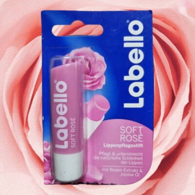 Labello Rose Lippenpflegestift mit Rosenextrakt &Jojobaöl 4,8