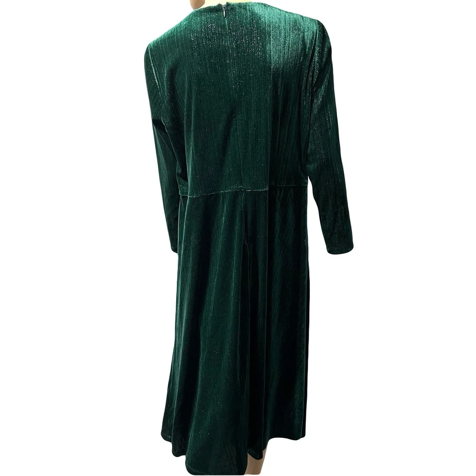 Maggy London Green Velvet Midi Dress Size 16 W Metallic Sparkle Ruched Front NWT - Image 4 of 4