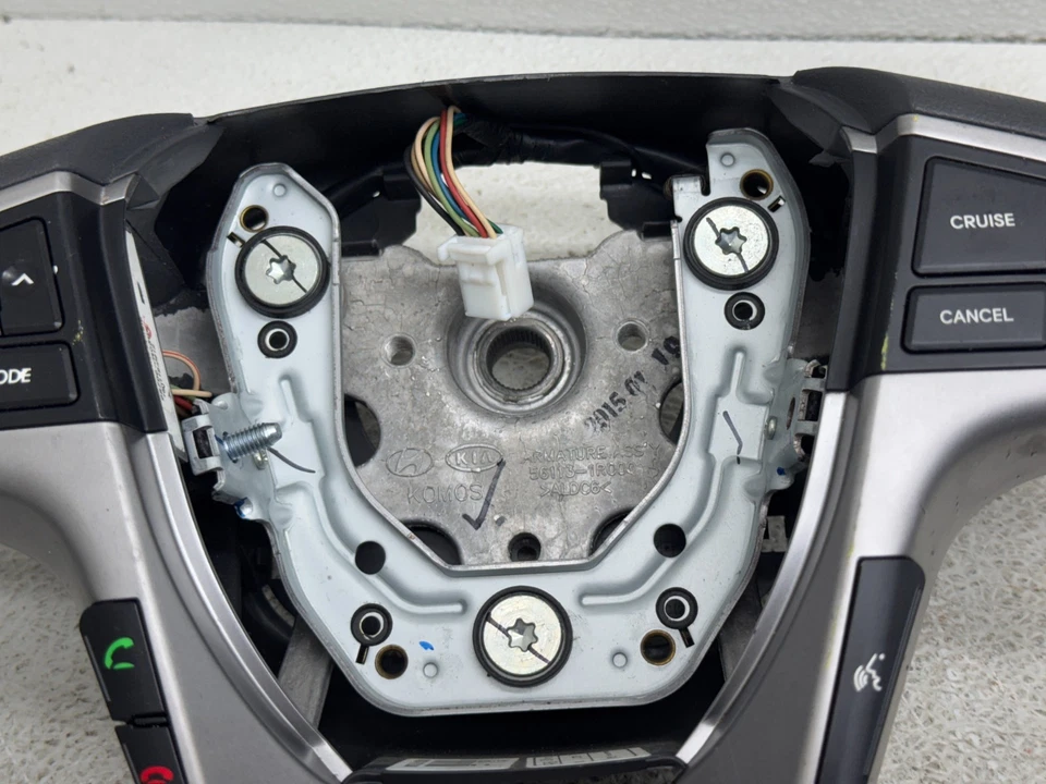 Volante conductor Hyundai Accent 2014-2017 con interruptor de control de crucero OEM Foto 4 de 4