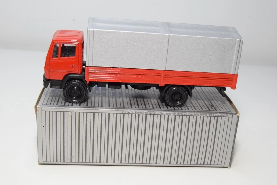 B71 1:50 CONRAD 3032 MERCEDES-BENZ TRUCK FLATBED CAR RED NMIB - Image 2 of 4