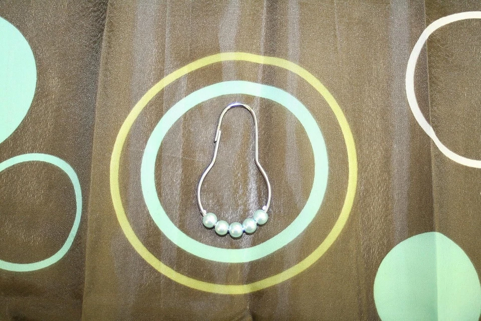 NUEVO 13 PIEZAS Juego Círculos Tela Cortina de Ducha 12 Ganchos Rodillos a Juego  Foto 2 de 3