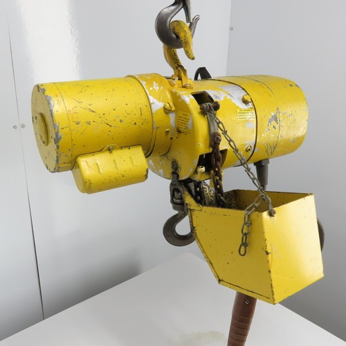 Budgit 318090-1 1/8 Ton 250Lb Electric Chain Hoist 115V 1Ph 32FPM 10' Lift - Picture 9 of 14