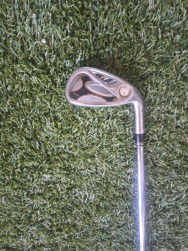 Hierro TaylorMade r7 Draw 8 - Eje de acero flexible regular - Club diestro diestro Foto 2 de 4